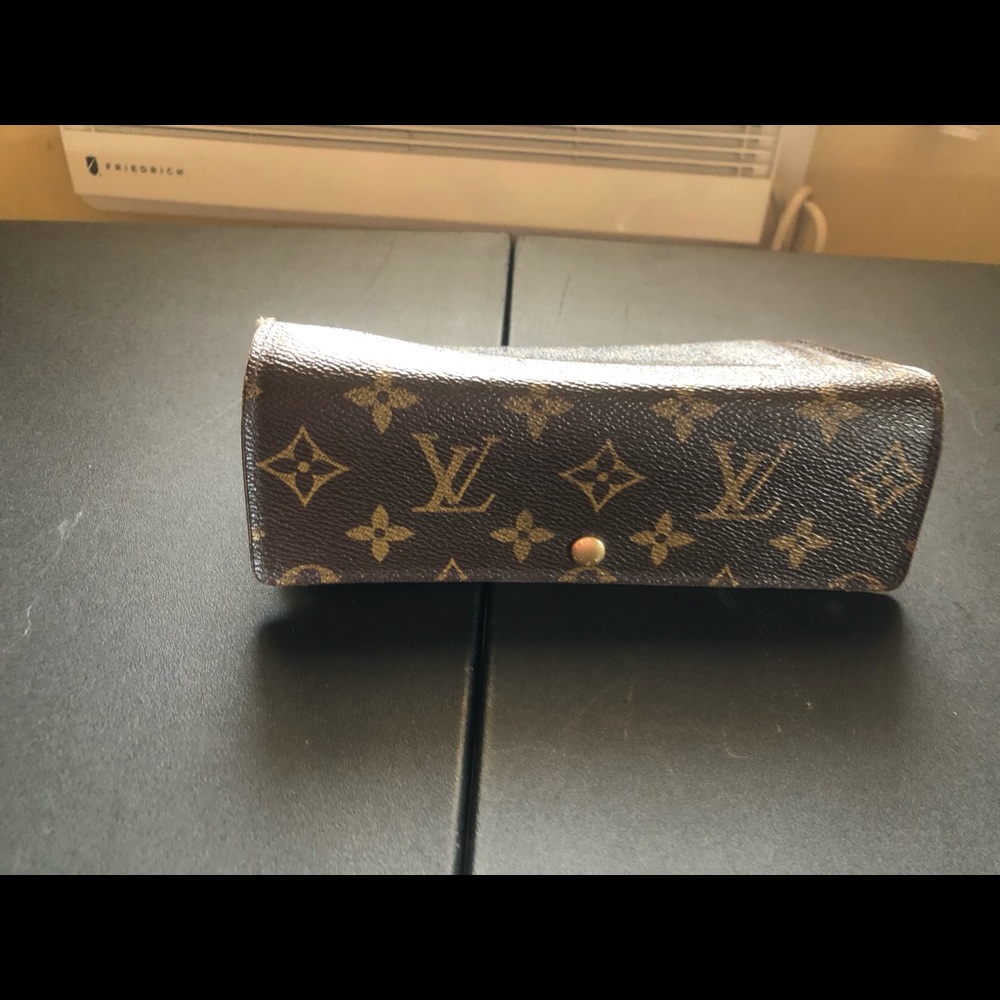 Louis Vuitton Monogram Sarah Wallet